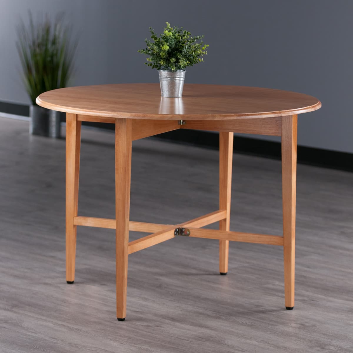 Winsome Hannah Foldable Round Dining Table, 42 inch, Light Oak